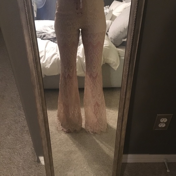 Adorable lace detail pants with shorts liner - Picture 2 of 8